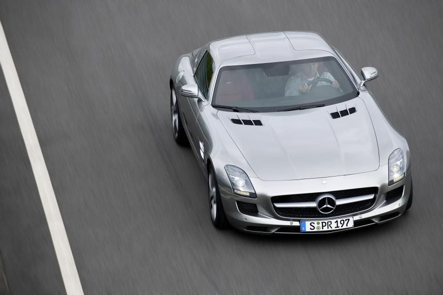 Mercedes-Benz SLS AMG 2010 года  (фото 414 из 526)